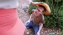 MILF seduces gardener, orders him to tongue her intimately.