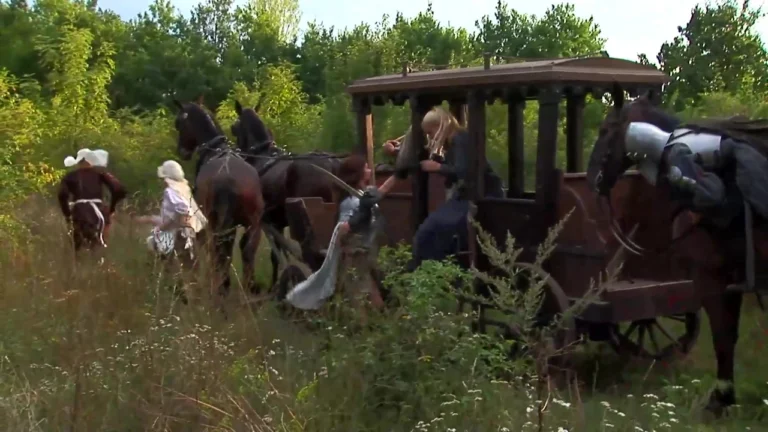 The armored knight’s cock splits her bootylicious pussy while his stallion’s hooves pound the bed.